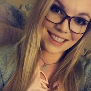 Meet your Posher, Kendra